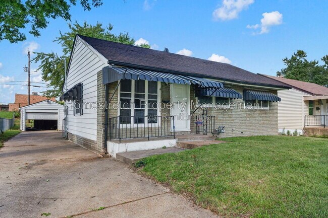 Building Photo - 161 Cameron Rd