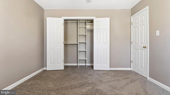 Building Photo - 14101 Kathleen Ln