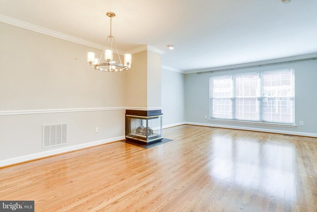 Building Photo - 1706 S Edgewood St