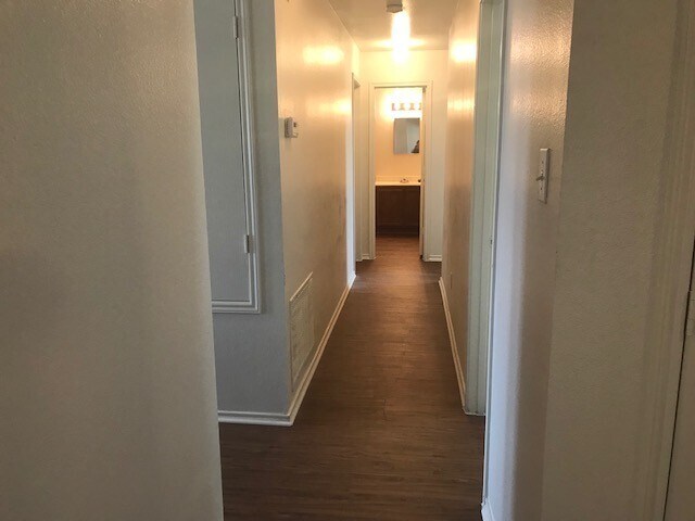 Building Photo - 1045 Cavern Dr