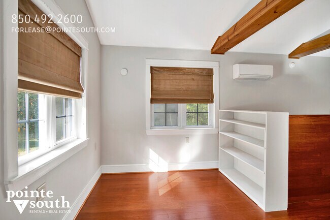 Building Photo - 18870 Highland Dr