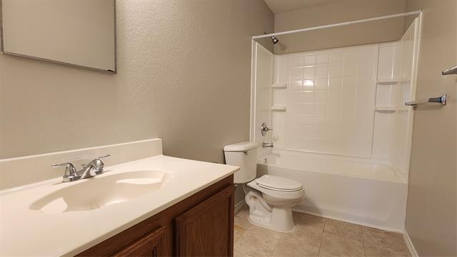 Building Photo - 2604 Bandera Pl