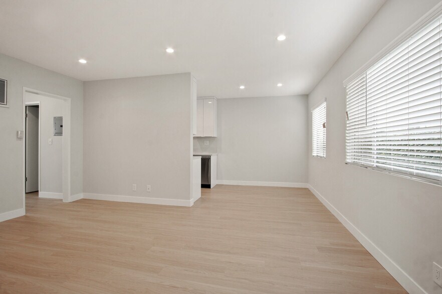 Building Photo - 1451 Franklin St