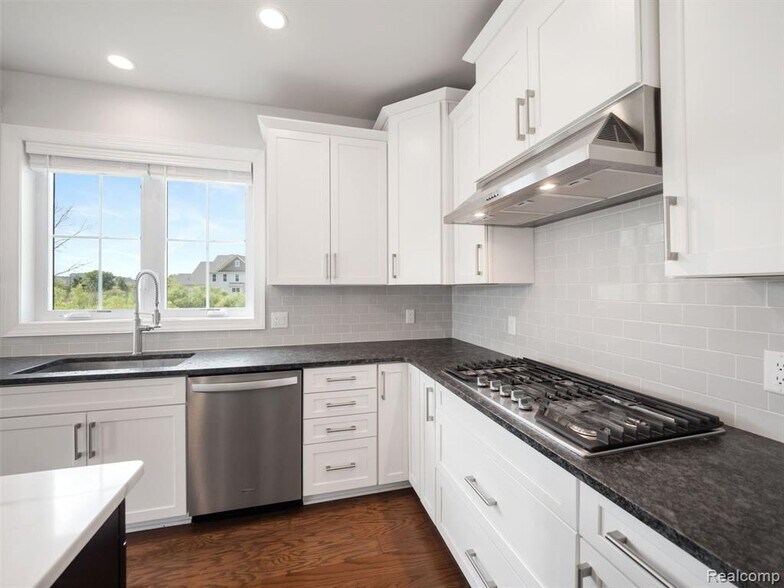 Building Photo - 3017 N Spurway Dr