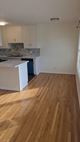 Building Photo - 2075 E Appleton St