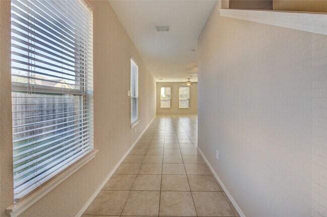 Building Photo - 3634 Goldleaf Trail Dr