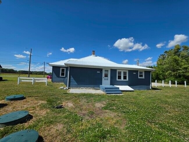 Building Photo - 28419 Old Quantico Rd