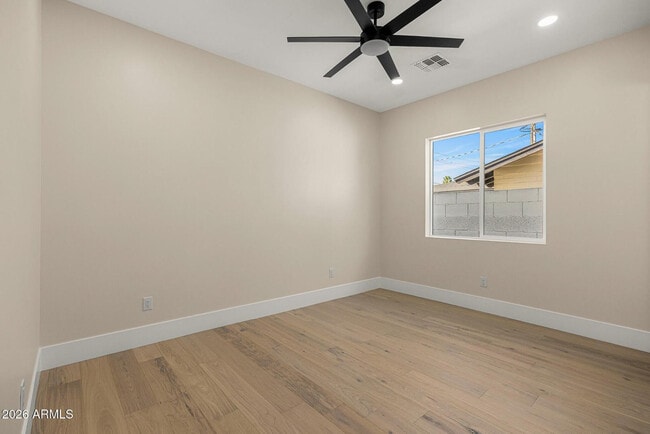 Building Photo - 3002 N 53rd Pl
