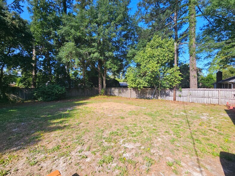 Building Photo - 1238 Kenningston St