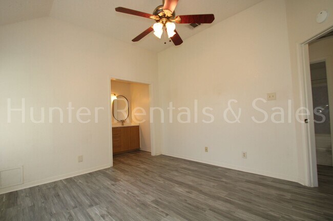 Building Photo - Spacious Corner Lot Killeen Home with Fruit-Bearing Backyard Trees