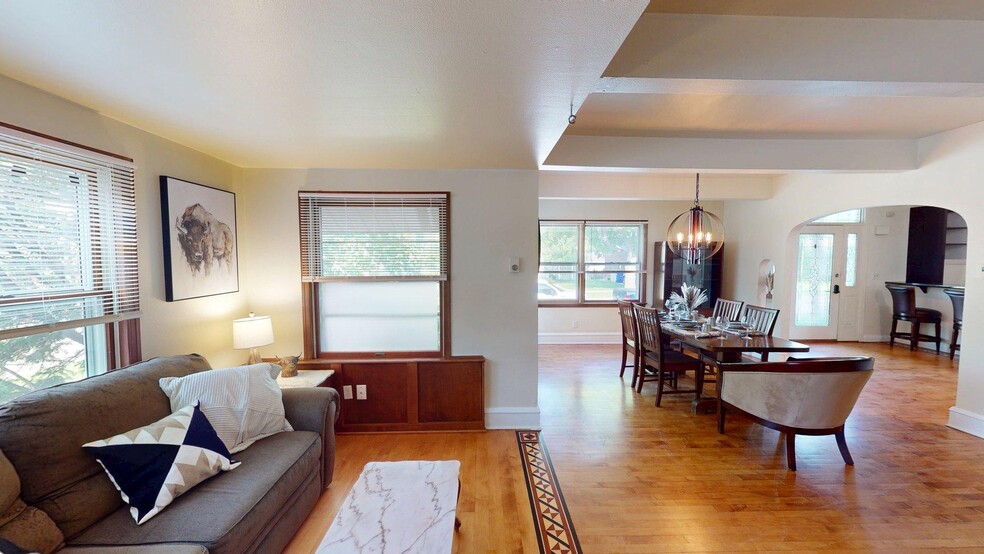 Building Photo - 1625 N Union St