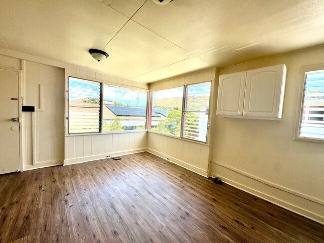 Building Photo - Lakimau Gardens LLC