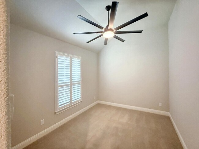 Building Photo - 6905 Broomsedge Dr
