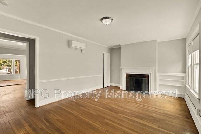 Building Photo - 1710 37th St NW