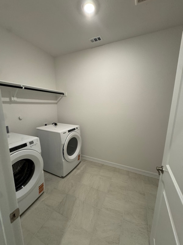 Building Photo - 608 Marigold Hl Wy