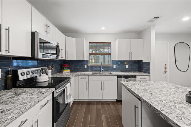 Building Photo - 4306 Buena Vista St