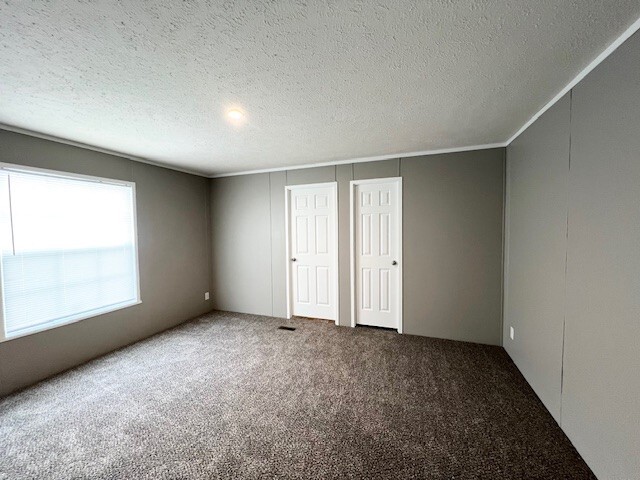 Building Photo - 46000 Geddes Rd