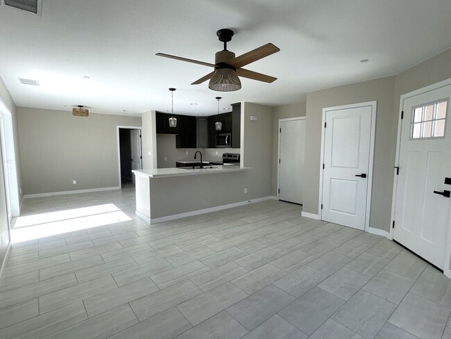 Building Photo - 21031 91st St