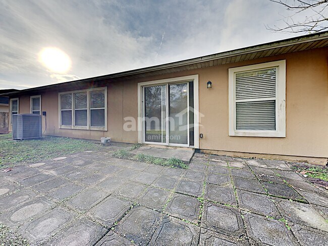 Building Photo - 1224 Nochaway Dr