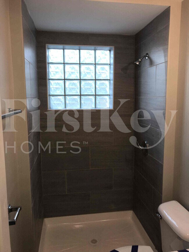 Building Photo - 509 Marie Dr