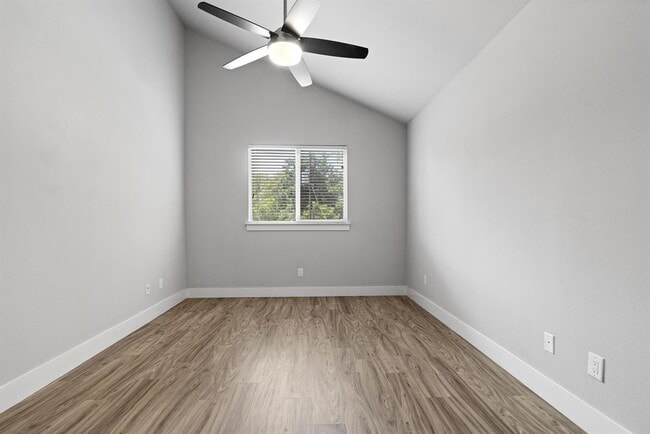 Building Photo - 1125 Walton Ln