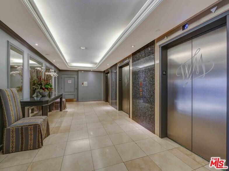 Building Photo - 10660 Wilshire Blvd