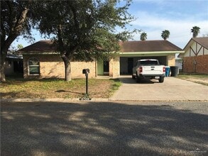 Building Photo - 5708 N Broadway St