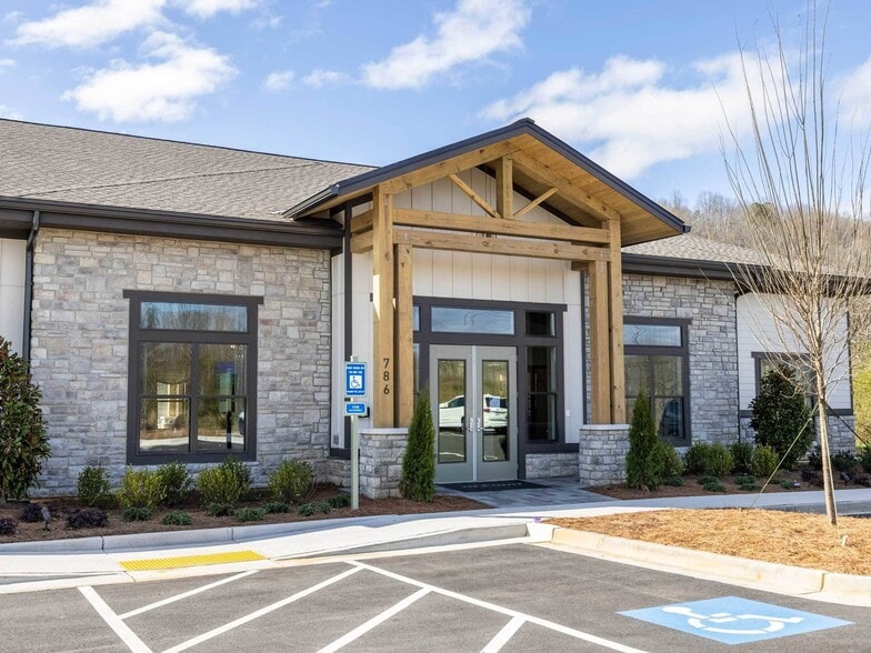 Advenir at Dawson Hills 786 Parker Forest Dr Dawsonville GA 30534