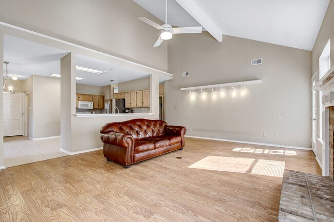 Building Photo - ***APPLICATION CURRENTLY UNDER REVIEW***Gated Lost Oaks Home with Private Pool & First-Floor Prim...