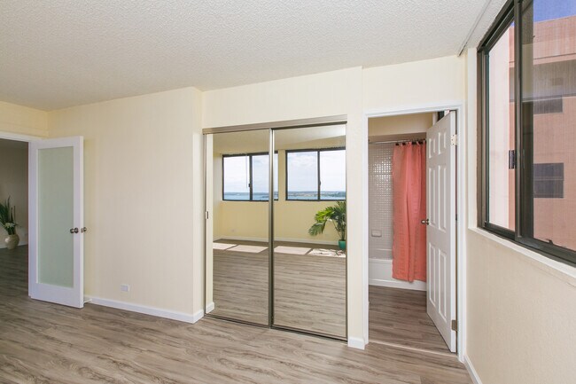 Building Photo - 98-351-351 Koauka Loop