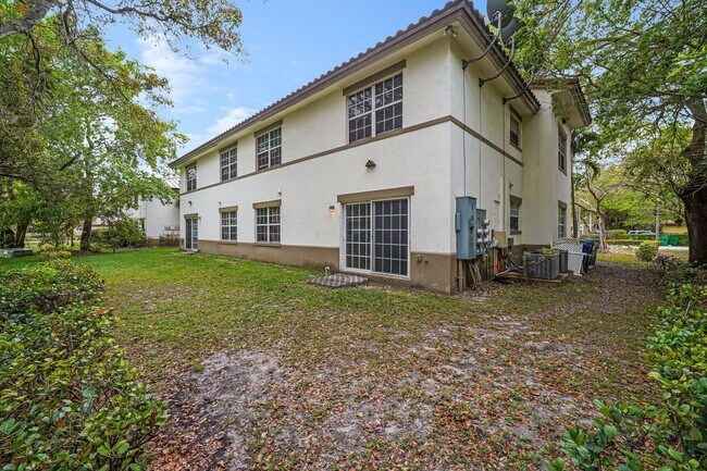 Building Photo - 3525 NW 114th Ln