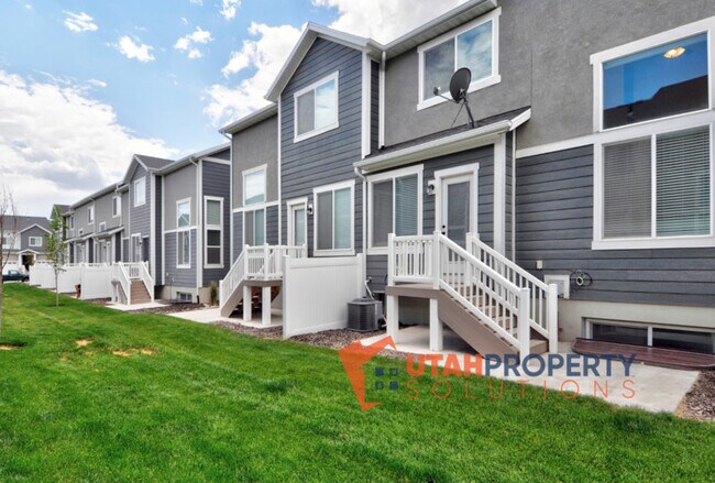 Building Photo - 1748 N 3720 W