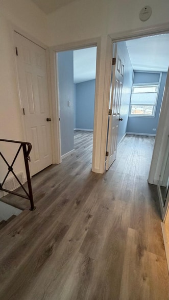 Building Photo - 1322 Fargo Ave