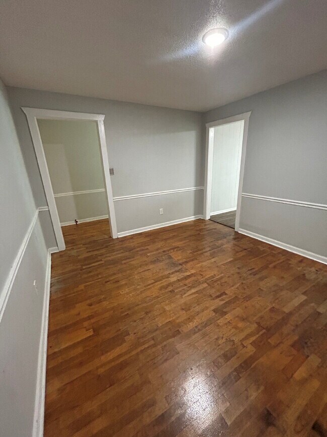 Building Photo - 3 Bedroom, 2 Bath Home!