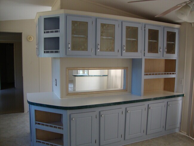 Building Photo - 214 Bluebonnet Dr