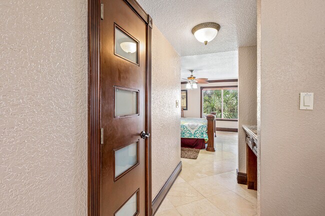 Building Photo - 2400 S Ocean Dr