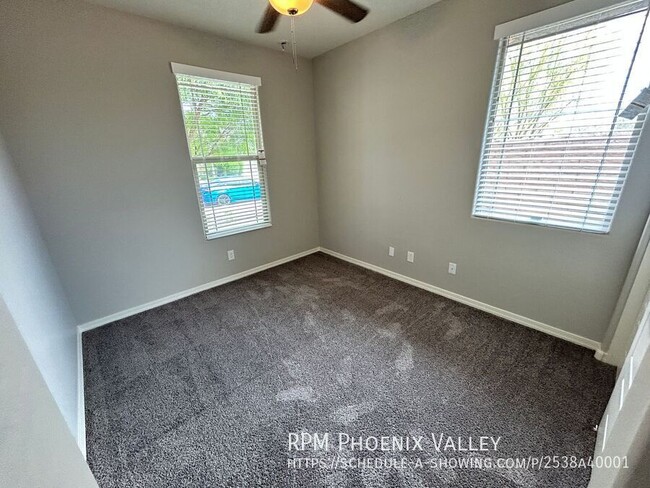 Building Photo - 11541 W Ashby Dr