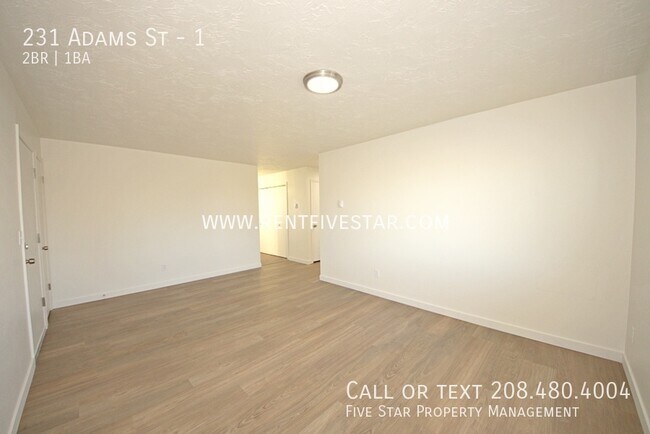 Building Photo - 231 Adams St