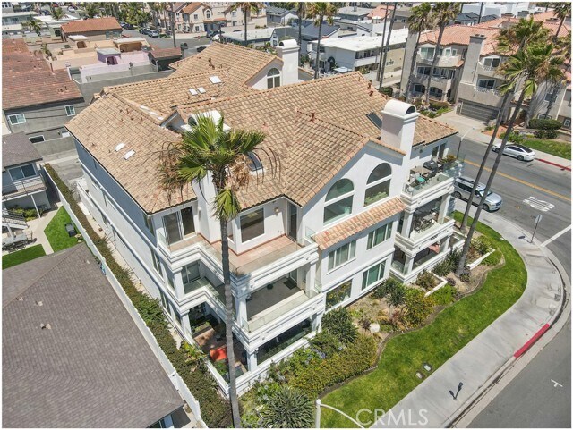Building Photo - 1000 CA-1