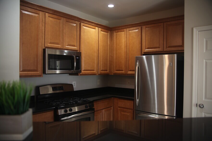 Building Photo - 11317 Aristotle Dr