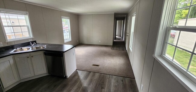 Building Photo - 2467 8 Mile Rd