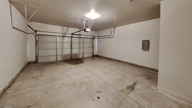 Building Photo - 11659 Split Oak Cir
