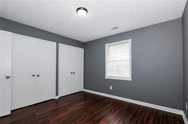 Building Photo - 2133 Hickory Bend SE