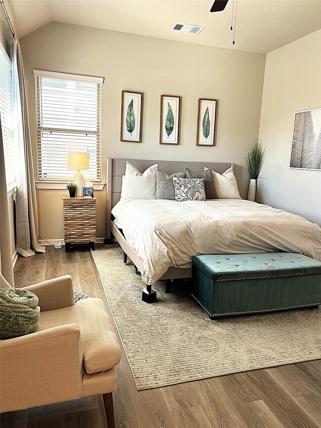 Building Photo - 16303 Tawny Emperor Dr