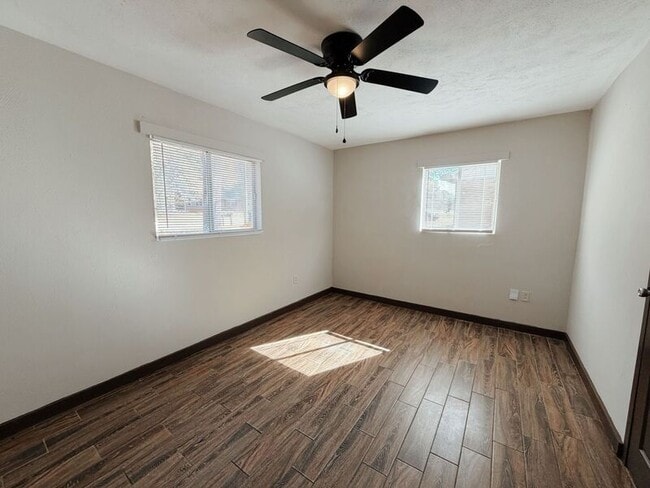 Building Photo - 155 Sycamore Ln