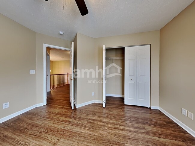 Building Photo - 233 Bannock Dr