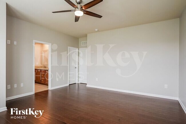 Building Photo - 175 Heathwood Dr