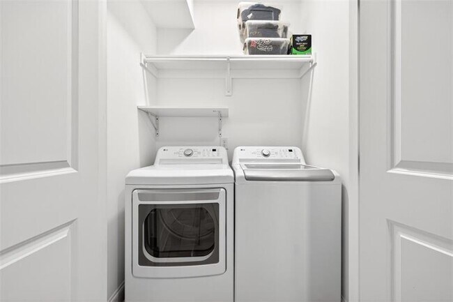 Building Photo - 345 Wiman Park Ln