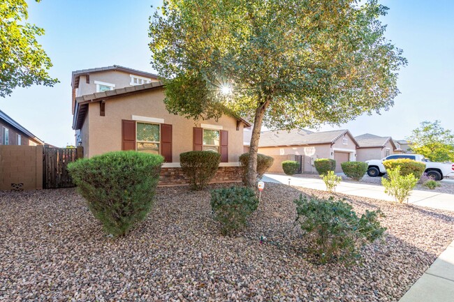 Building Photo - Gorgeous Home in San Tan Valley with Priva...