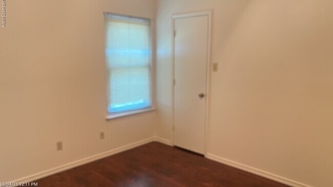 Building Photo - 903 Love Wood Ln